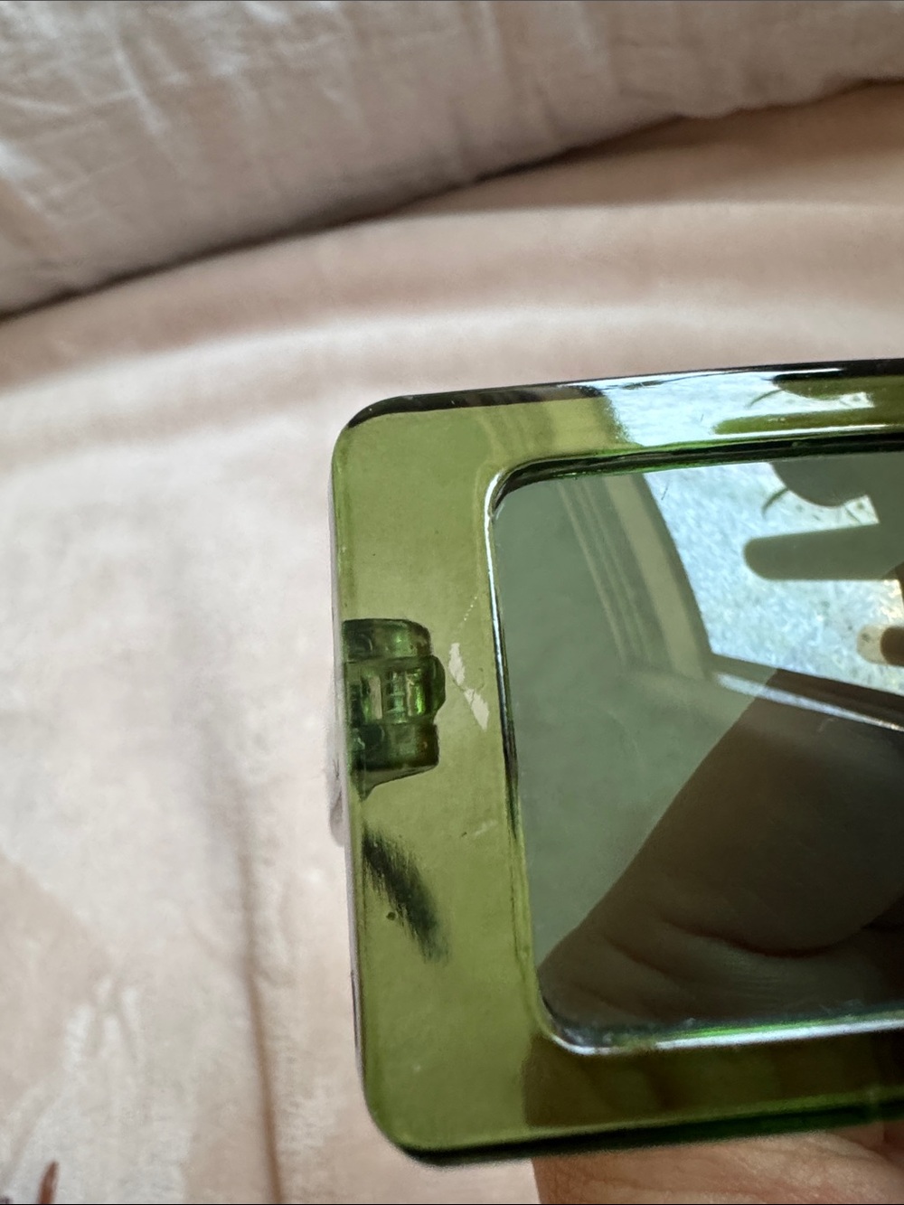 Green Rectangular Transparent Sunglasses - Picture 7 of 7